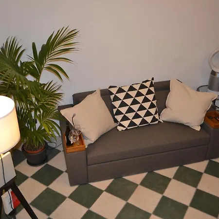 Apartment Neaiton *