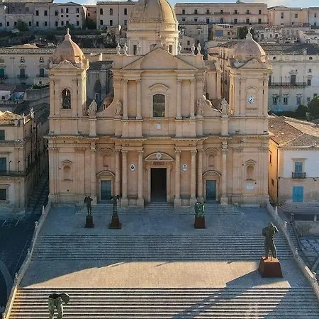 Neaiton * Noto